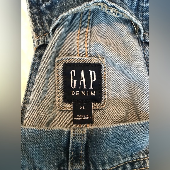 Gap Denim Cutoff Shorts Overalls - Picture 5 of 5